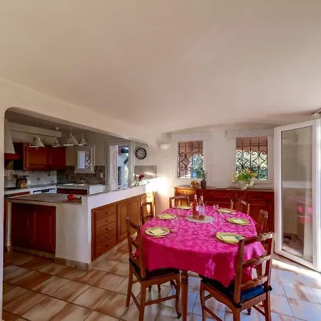 펜션 Boulouris-sur-mer Sleeps 8 Pool Wifi 불루리스-쉬르-메르
